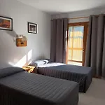 Hotell Familiar Maximina *
