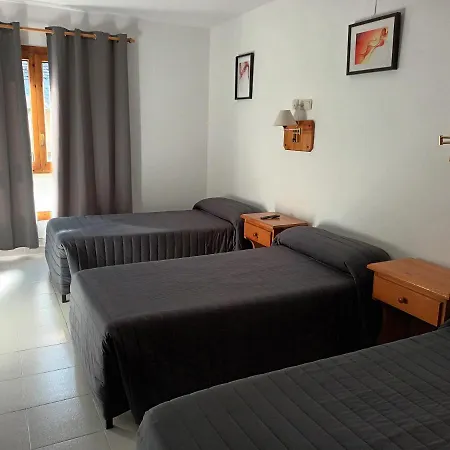 Hotel Familiar Maximina *