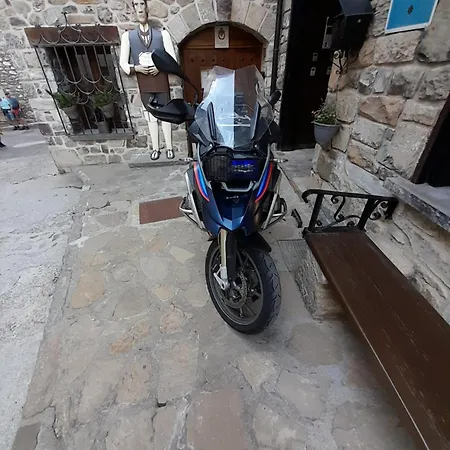 Familiar Maximina Hotel