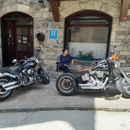 Familiar Maximina Hotel *