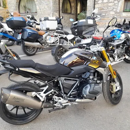 Familiar Maximina Sallent de Gállego