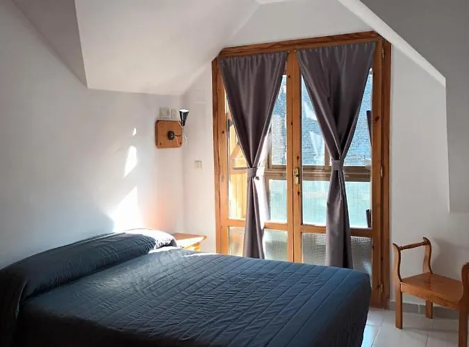 Hotel Familiar Maximina *